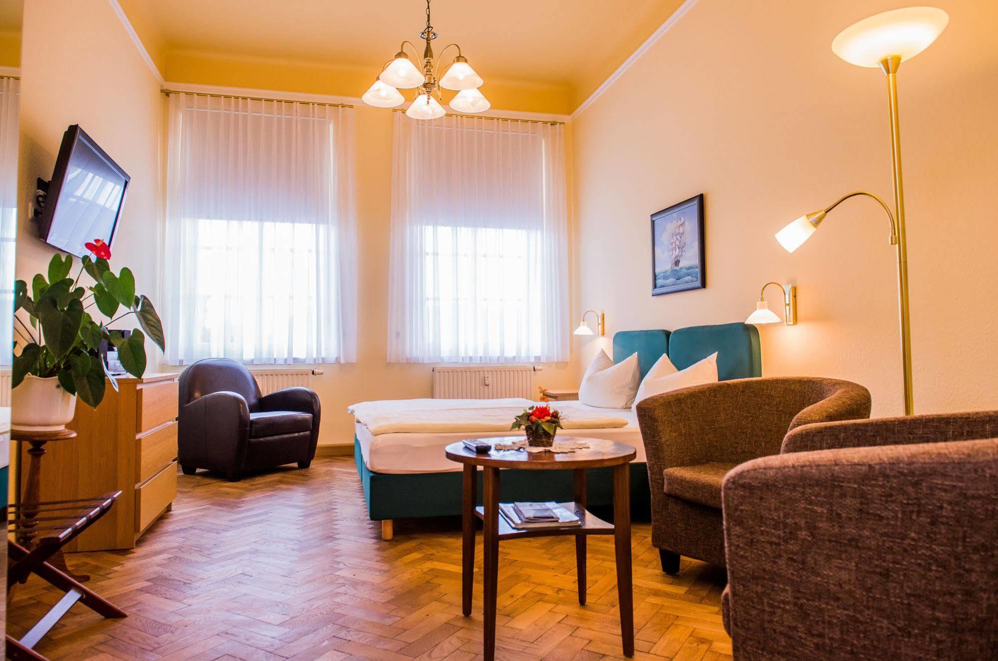 Apartmenthaus Stadt Metz Дрезден Екстер'єр фото